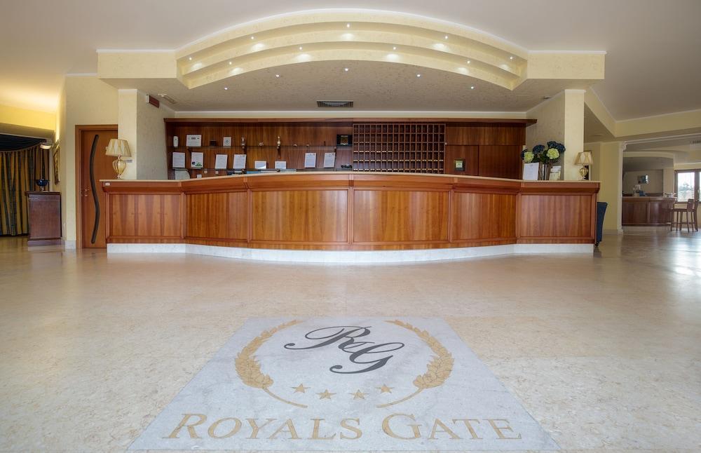فندق Royals Gate رودي غارغانيكو المظهر الخارجي الصورة